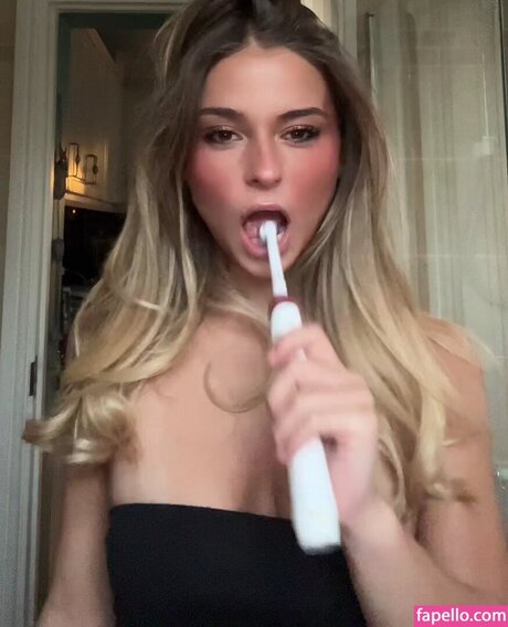 gr0us3 and maisi3 nudes only fans