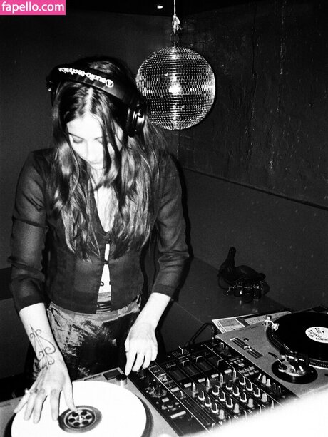 Aidan Noell xxx only fans