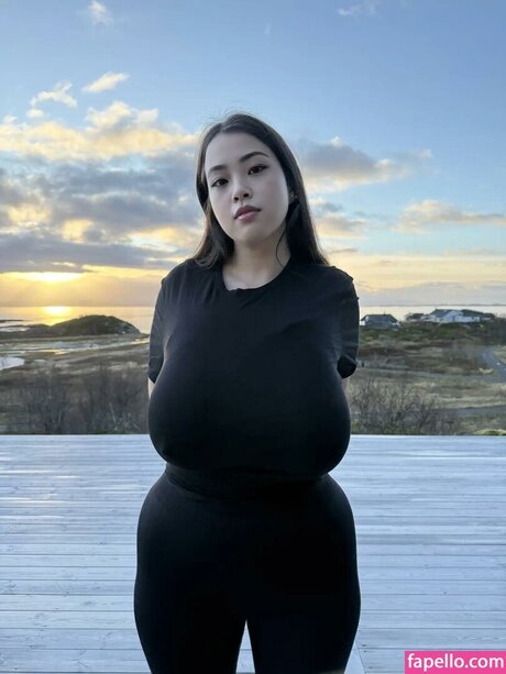 Min Ji Lee feet onlyfans