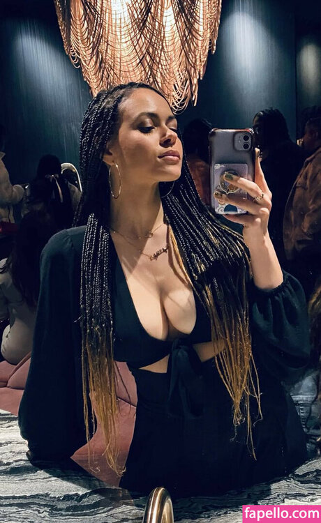 Macbethanie onlyfans model