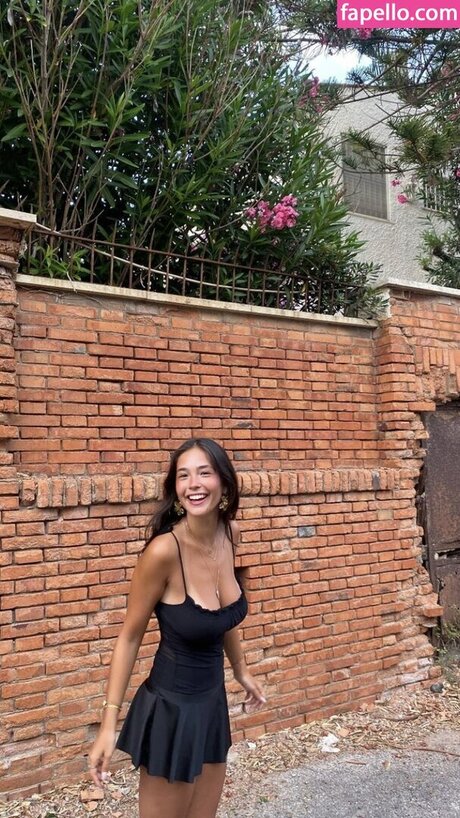 Camilla Marini onlyfans model photo