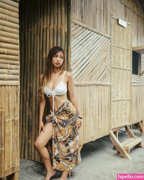 stiwaberi nude on onlyfans