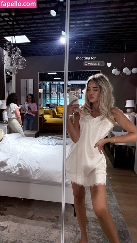 Noemi Demeter onlyfans naked pics