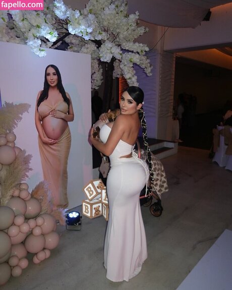 thekatmichelee onlyfans topless