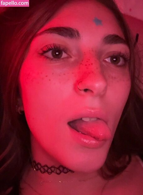 amandakat13 onlyfans sex tape