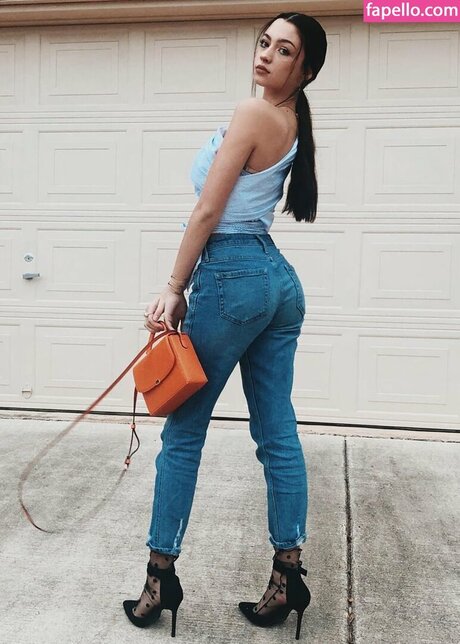 Karol Silva onlyfans model