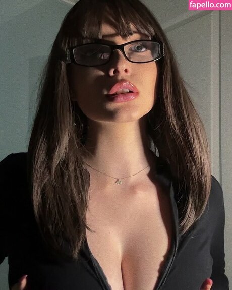 anastezi k onlyfans nude pics