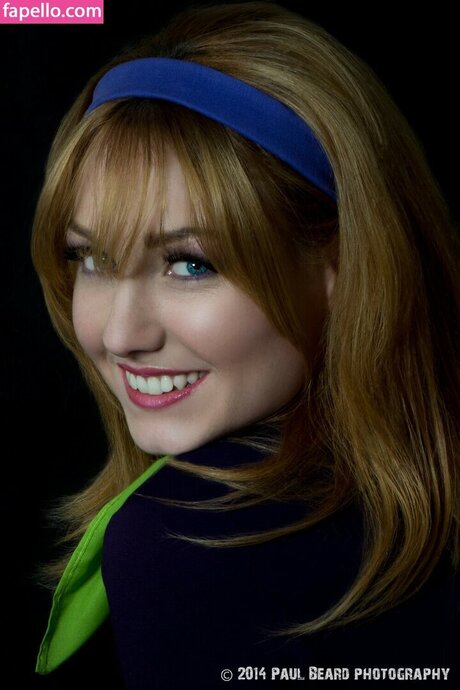 Velma Daphne Cosplay onlyfans leak nudes