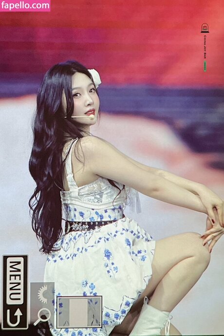 Park Soo young onlyfans leaked.