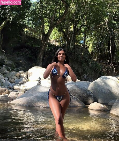 Mell Muzzillo onlyfans model images