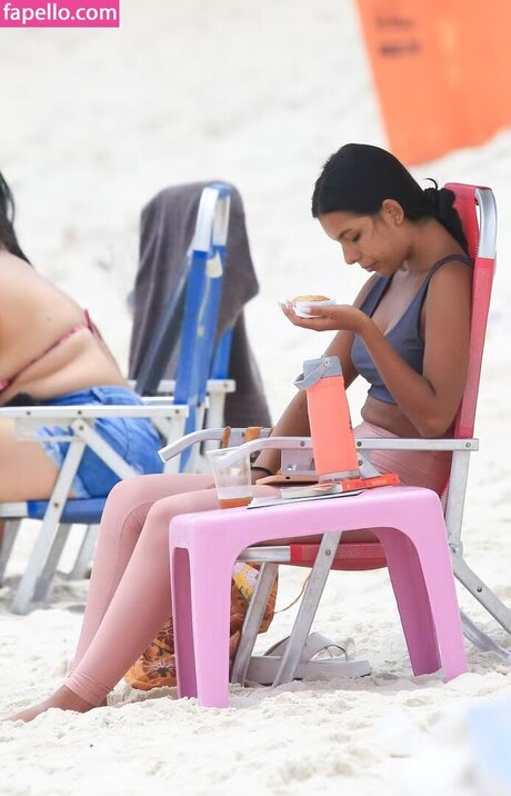 Mell Muzzillo onlyfans leajs