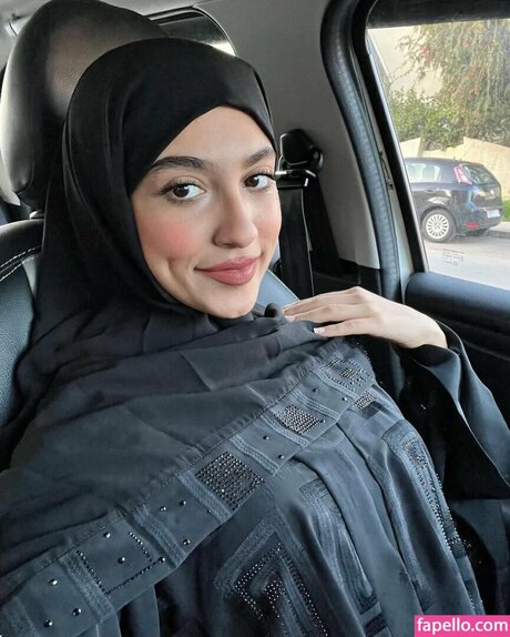 Salma Moubah nude onlyfans leaks