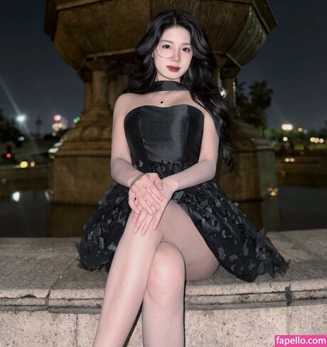 Tr H Ly onlyfans leak fuck