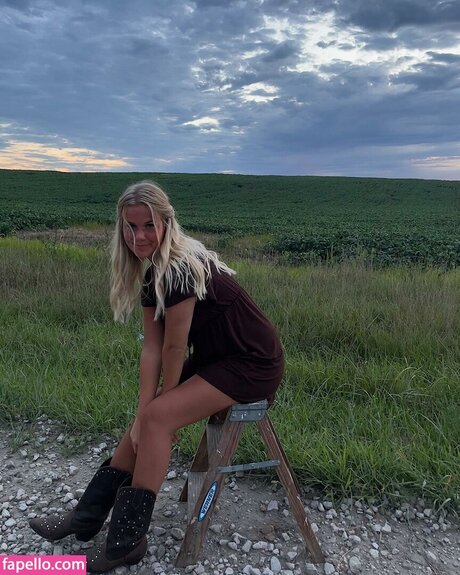 Lydia Feiler onlyfans nude leaked