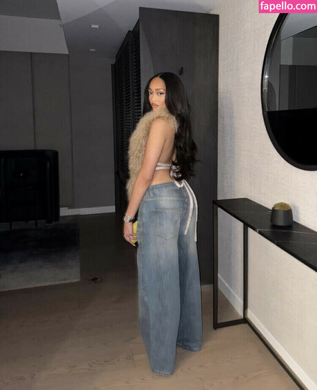 Jodie Woods nude on onlyfans