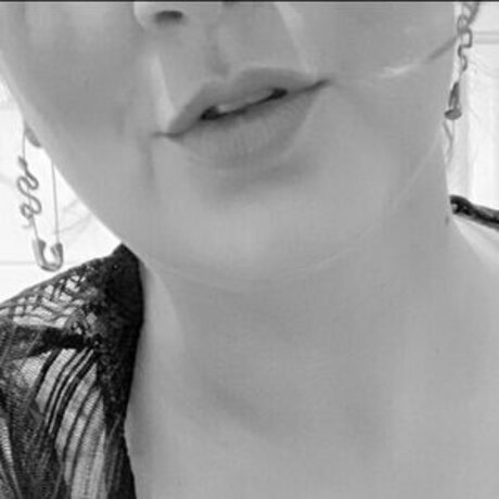 Sophie Bonjour only fans