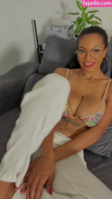 itszurihill leaked porn onlyfans