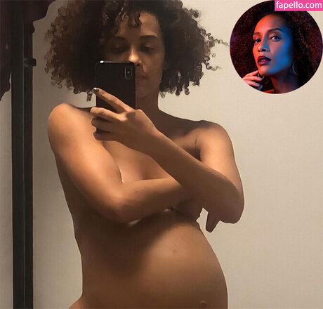 Ta s Araujo only fans nude