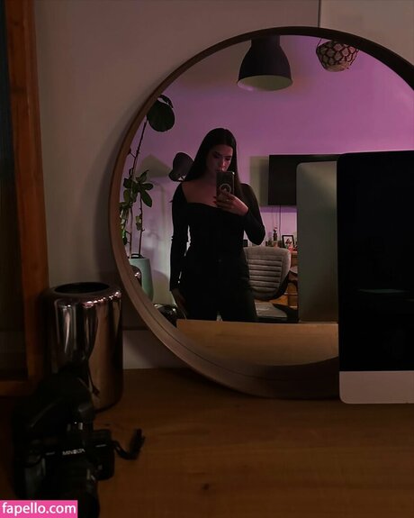 Rosie Okumura onlyfans pictures