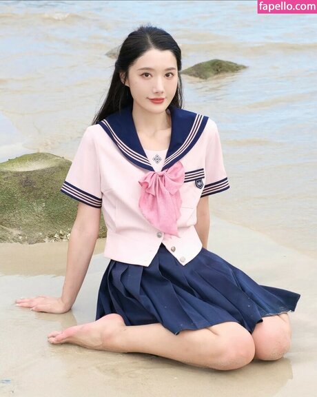 Zhiyunxi3996 onlyfans strip