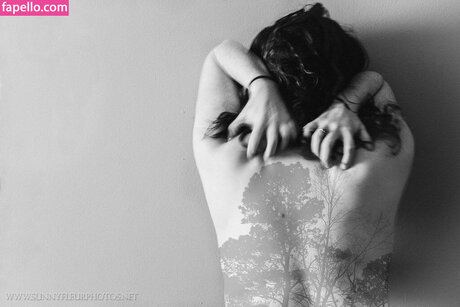 Emily Taylo only fans pic