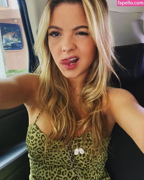 Julia Gomes onlyfans leaked free