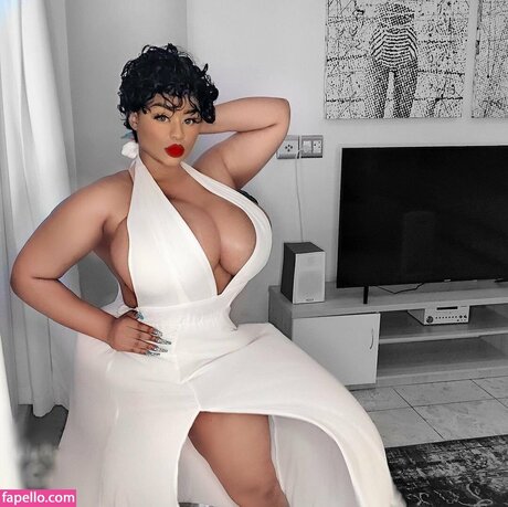 kimmanana nude onlyfans leak