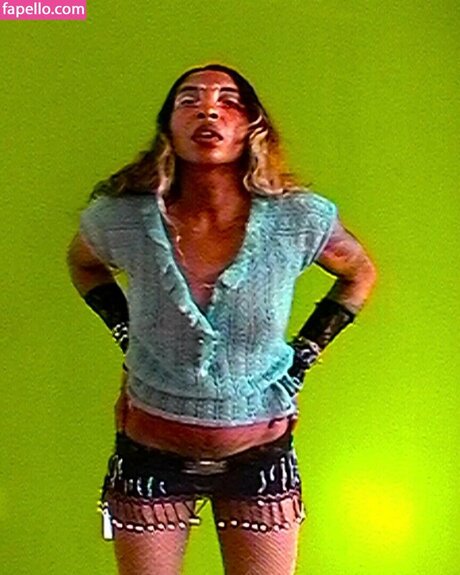 Spellling xxx only fans