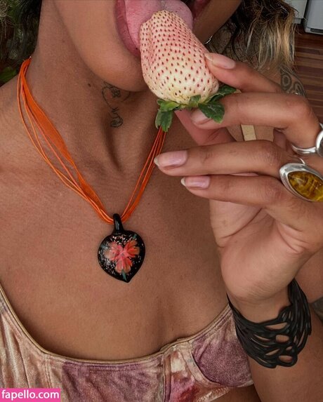 Spellling only fans free