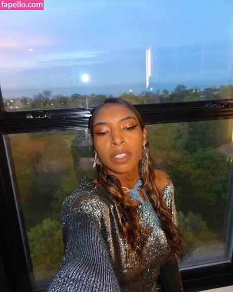 Spellling Profile pic