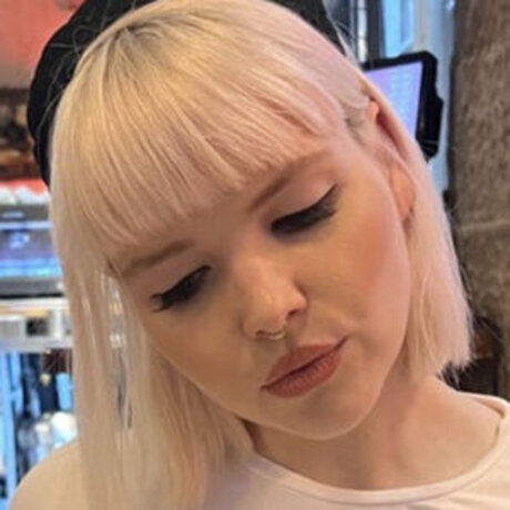 Amelia Bayler nsfw onlyfans