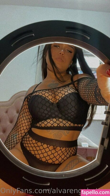 Bettina Alvarenga naked on onlyfans