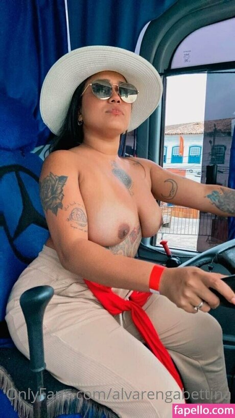 Bettina Alvarenga onlyfans mega