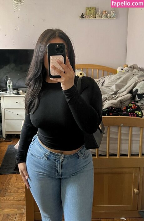 A vriell nudes only fans