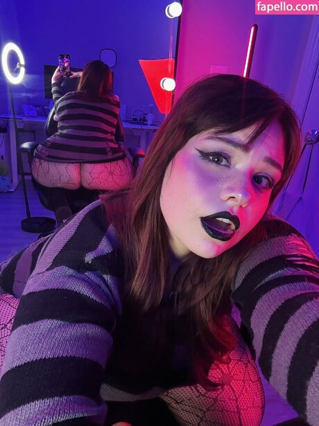 Ember Iska onlyfans leaked sex