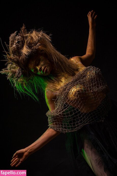 Eva Lee Model onlyfans tits