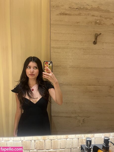 aygela onlyfans nude content