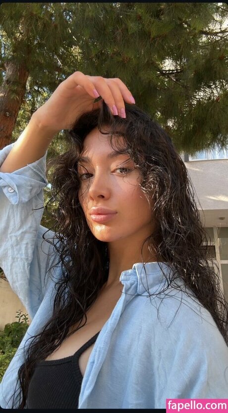 Merve Cin only fans content