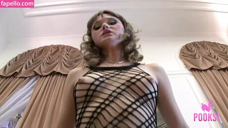 sashasworld hot onlyfans