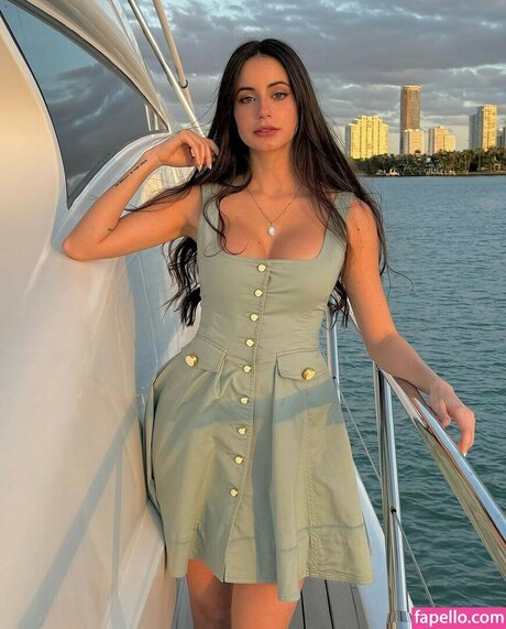 Nataly Pagano onlyfans leak ass