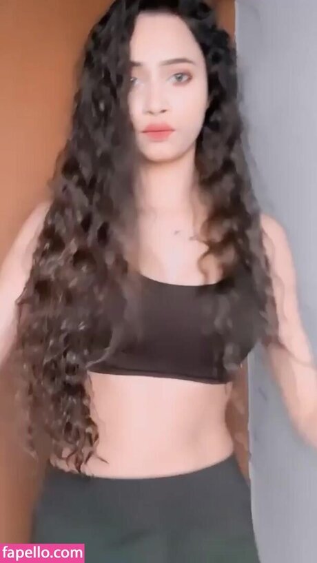 Ojasvi Sharma onlyfans sexy