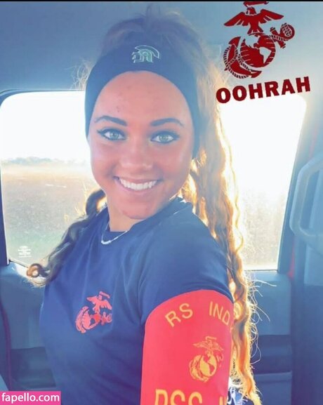 Marpatmusclemommy onlyfans model photo