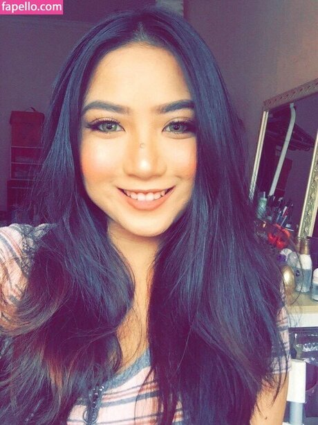 Zizi Wong naked on onlyfans