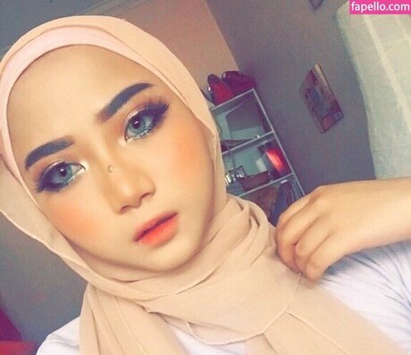 Zizi Wong only fans naked