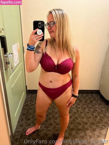 Elena Pears onlyfans nude leaks