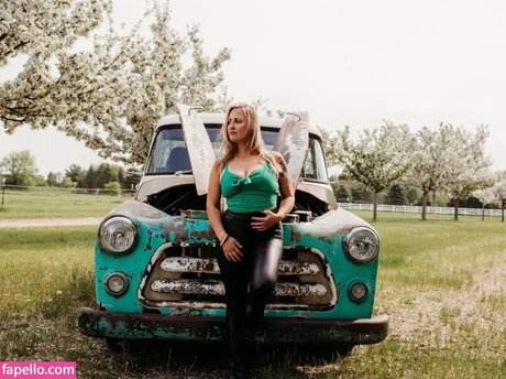 Elena Pears free only fans