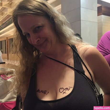 Jasmine Singing ass onlyfans