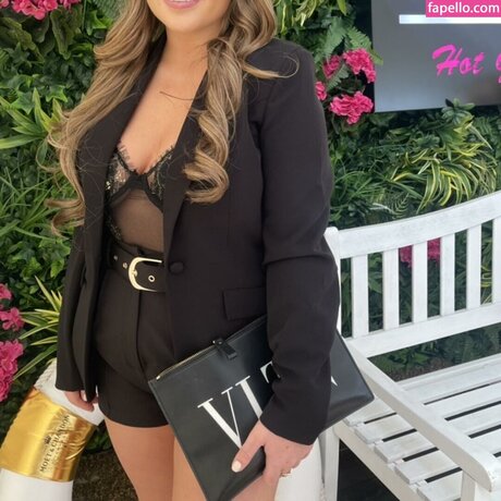 Sophie Williams onlyfans leak porn