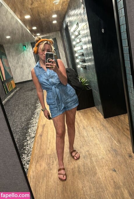 Kat Abughazaleh onlyfans model images