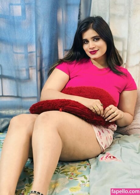 Pavitra Poojary onlyfans porn